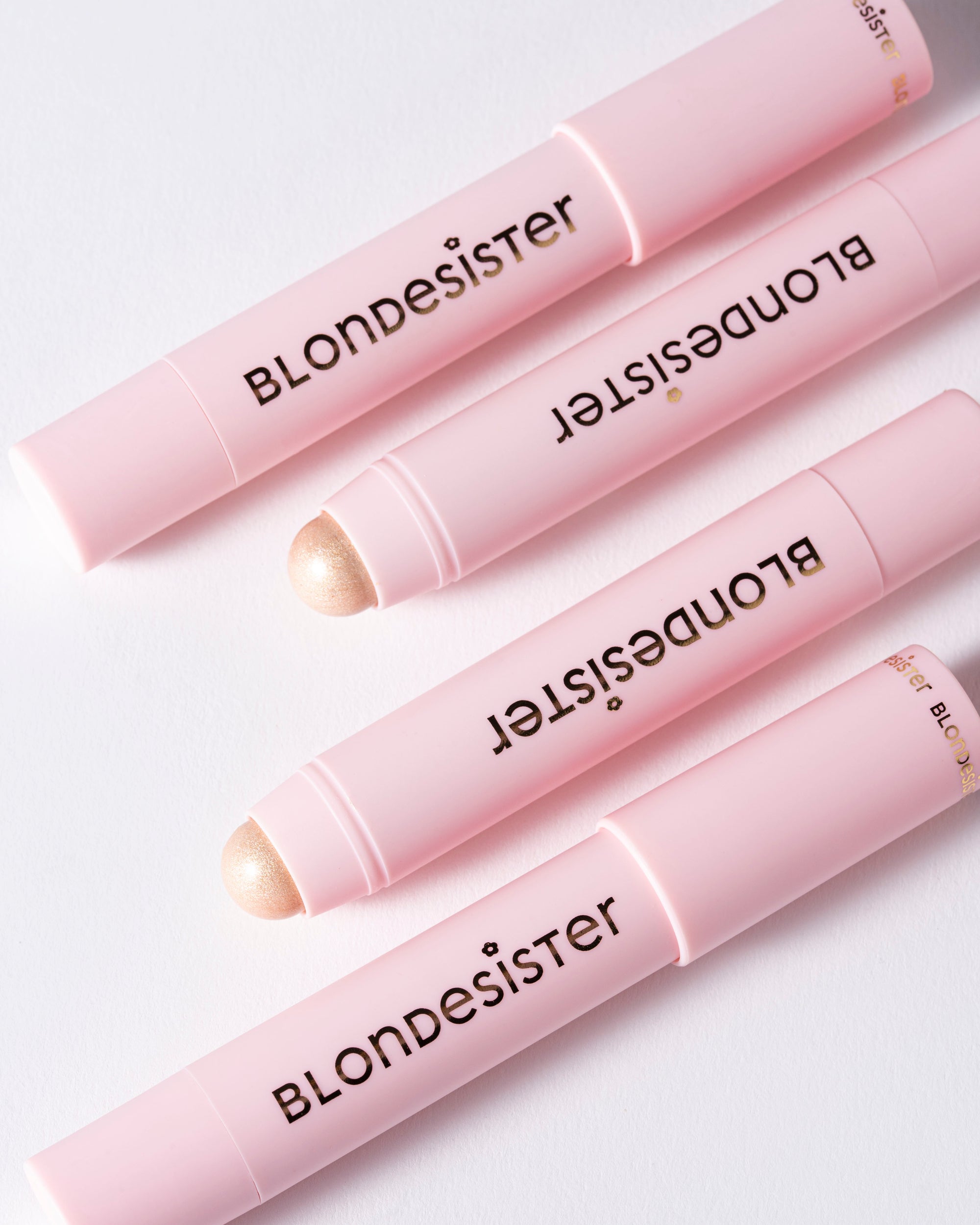 BLONDESISTER READY TO GLOW HIGHLIGHTER STICK