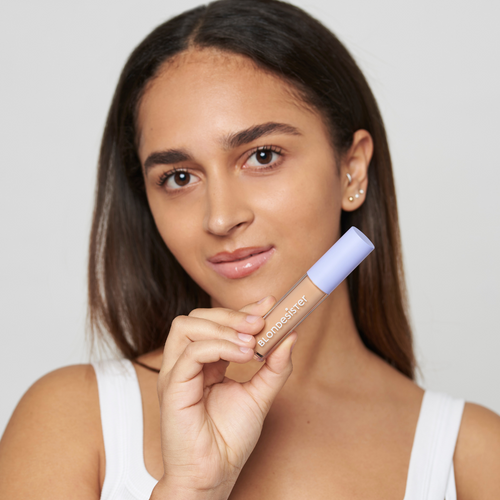 BLONDESISTER IT’S A TRICK! DREAMY CONCEALER – KRÉMES KORREKTOR