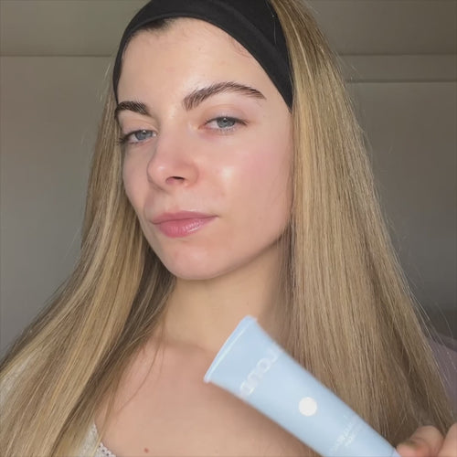 BLONDESISTER 2 IN 1 NATURAL BEAUTY SZÍNEZETT HIDRATÁLÓ KRÉM SPF 15
